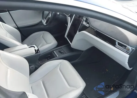 2015 Tesla Model S 70D/85D/P85D z USA, uszkodzony, nr VIN 5YJSA1S20FF093624